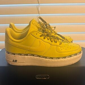 Nike Air Force 1 Yellow Sneakers